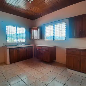  2-bedroom apartment in Sultan Lane, El Socorro to rent, El Socorro