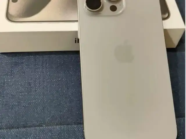 Iphone 15 pro max, Couva