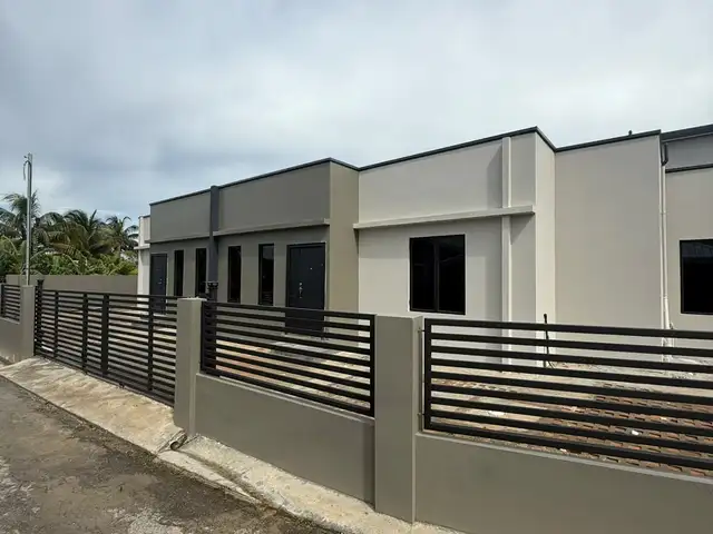 2-bedroom townhouse in Chase village for sale, Chase Village