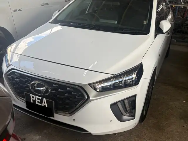 Hyundai IONIQ