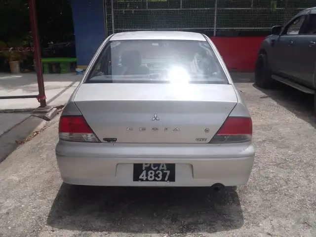 Mitsubishi Lancer