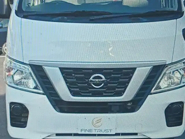 Nissan nv350 dx caravan, Piarco