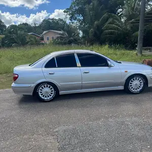 Nissan Almera