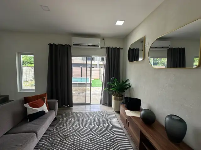 3-bedroom townhouse in Valencia for sale, Valencia