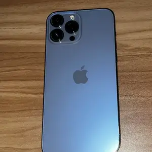iPhone 13 Pro Max, Charlieville