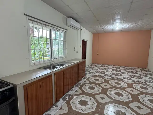 2-bedroom apartment in St. Ann’s Gardens, St. Ann’s to rent, St. Ann's