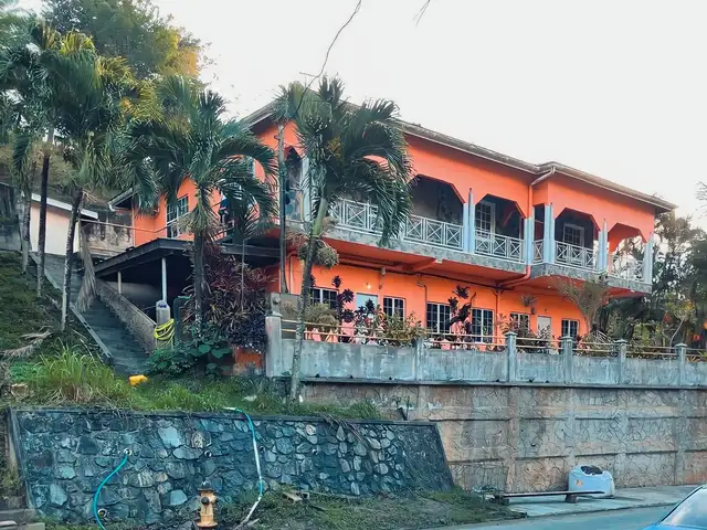 Apartment Building Mason Hall, Tobago, Mason Hall