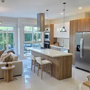  3-bedroom condo in South Park for sale, San Fernando