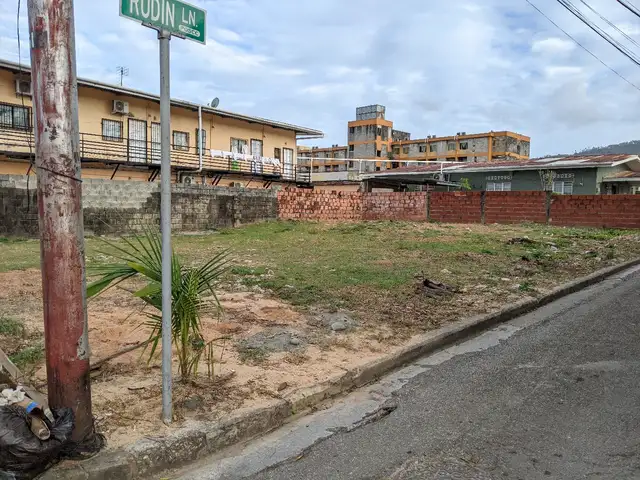Residential land 4200 sq.ft, Belmont