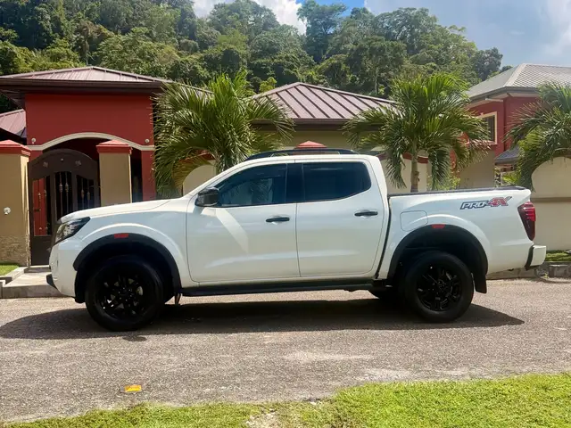 Nissan Frontier