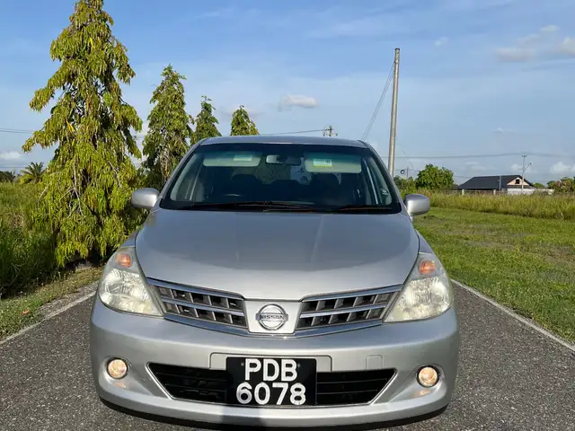 Nissan Tiida