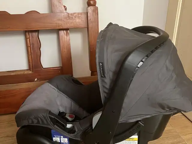 Baby car seats two used in stock, Chaguanas