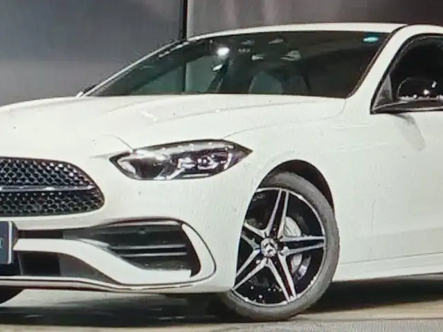 Mercedes Benz C-Class