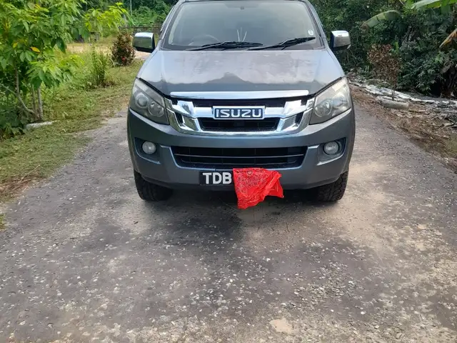 Isuzu D-MAX