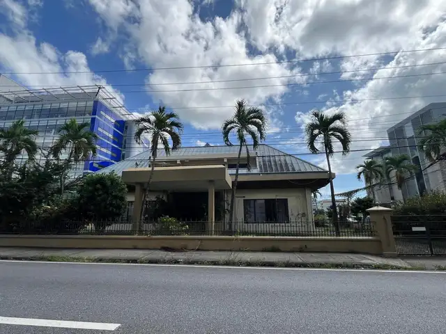 Commercial Property in St. Clair, St. Clair