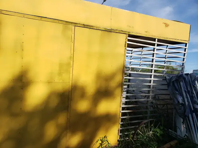 Coconut trailor, Point Lisas