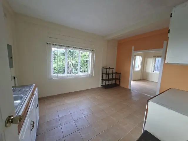  1-bedroom apartment in St. John's Road to rent, St. Augustine