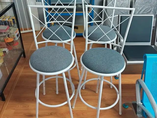 Big Sale On Bar Stools, San Juan