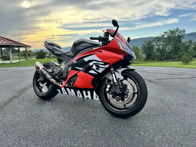 2016 Yamaha YZF-R6, Bacolet