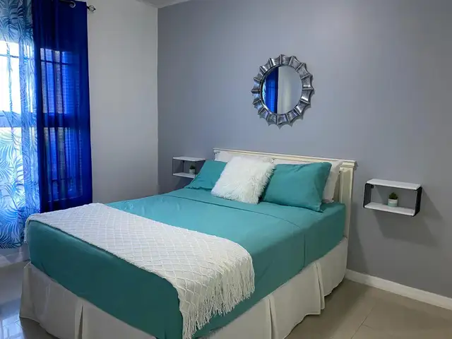 3-bedroom condo in Cara Court to rent, Claxton Bay