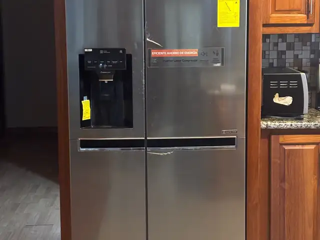 Lg Side by side fridge, Sangre Grande