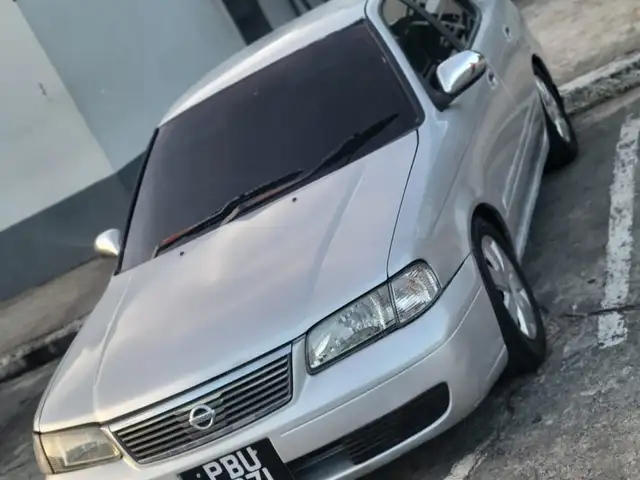Nissan B15