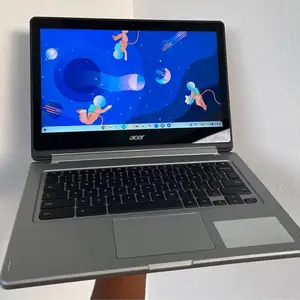 14inch touchscreen laptop with charger comes in box, Longdenville