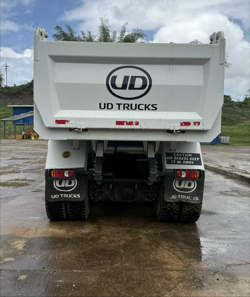 UD QUESTER 18 YARD DUMP TRUCK TT$1,000,000 №622850 in South West