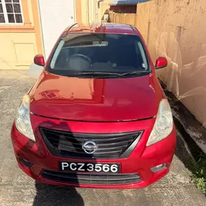 Nissan Versa