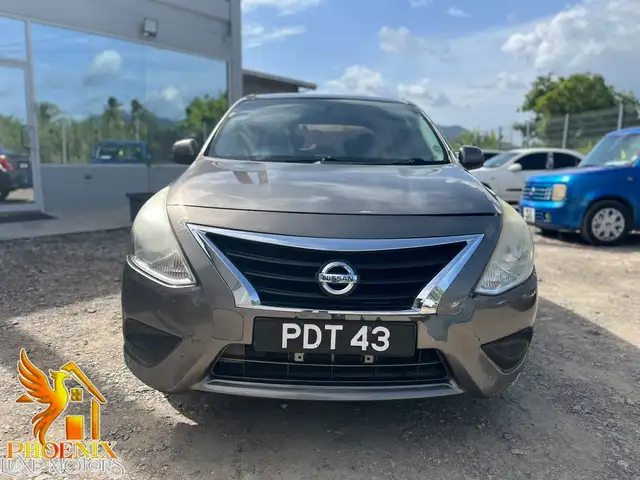 Nissan Versa