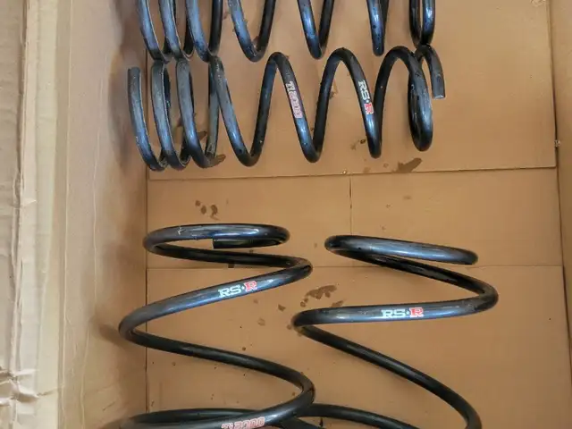 Subaru bl5 legacy lowering springs, Aranguez